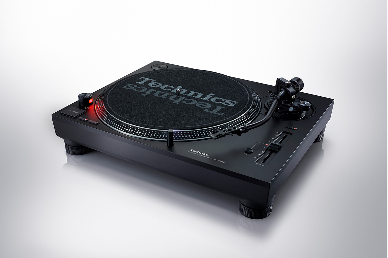 Technics SL-1210MK7RE 1 sl 1210mk7 getinspired 2