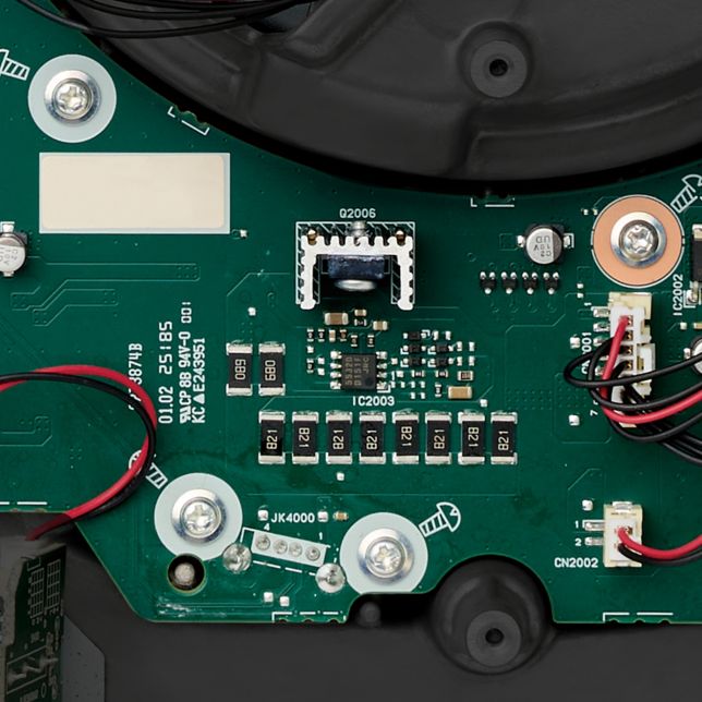 Technics SL-1200GMEES Technics SL-1200GME gramofon s přímým pohonem (antivibrační konstrukce, vysoká citlivost počátečního pohybu, stabilní otáčky), stříbrný 14 Aktivní potlačení hluku s injektováním proudu
